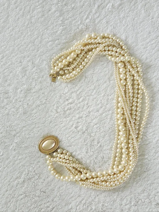 Vintage Carolee ✨️ Multi-Strand Ivory Pearl Necklace with Gold Clasp - Picture 4 of 11